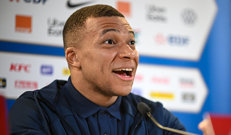 Foto: MARCA: Real Madryt nie czuje się dotknięty przez działania PSG i Mbappé