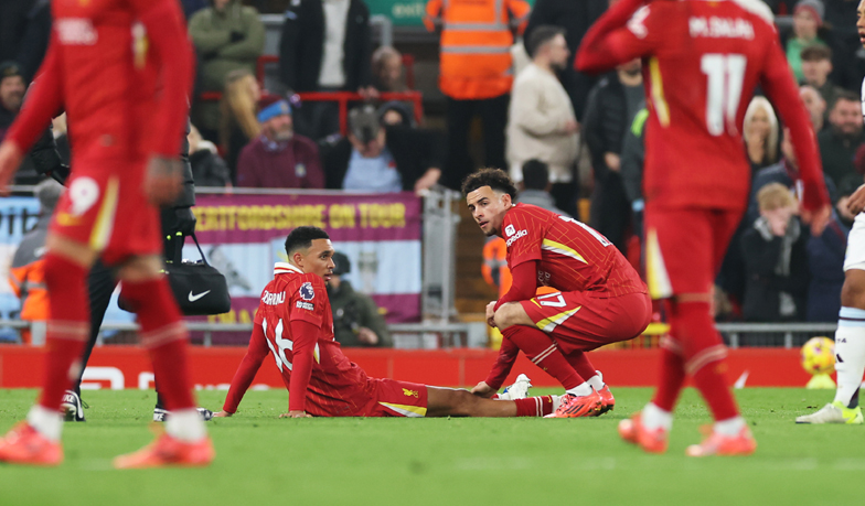 Foto: Liverpool odskakuje w Premier League, kontuzja Alexandra-Arnolda