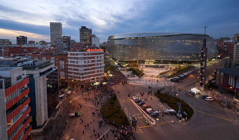 Foto: Sąsiedzi Bernabéu: To stadion sportowy, a nie sala koncertowa Florentino