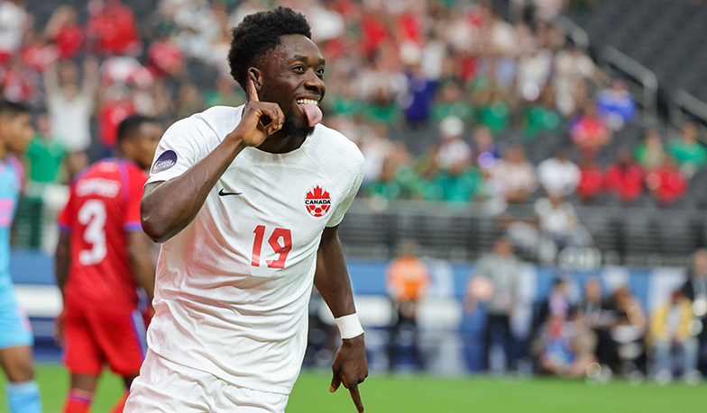 Foto: MARCA: Alphonso Davies czeka na ofertę z Realu