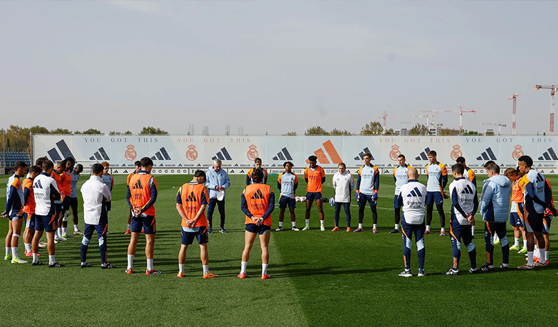 Foto: Dzisiejszy trening, który poprzedziła minuta ciszy